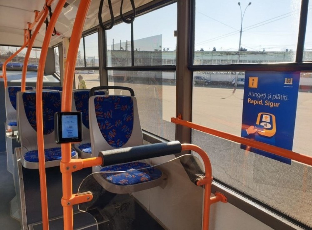 FOTO // A fost lansată a II-a etapă a proiectului-pilot de taxarea electronică în transportul public